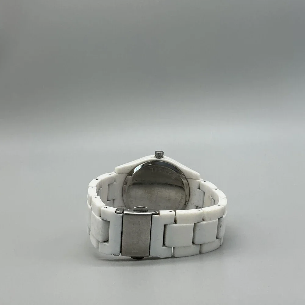 Fossil ES-1967 Womens Watch 38mm White Dial White Resin Crystals New Battery 6